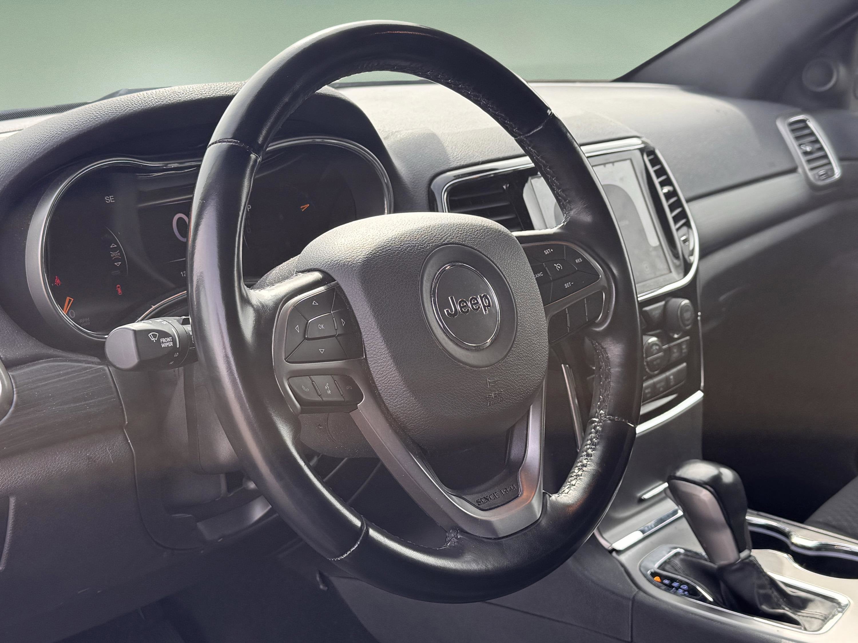 2020 Jeep Grand Cherokee Laredo E