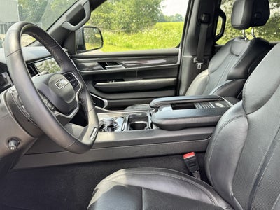 2022 Jeep Wagoneer Series II