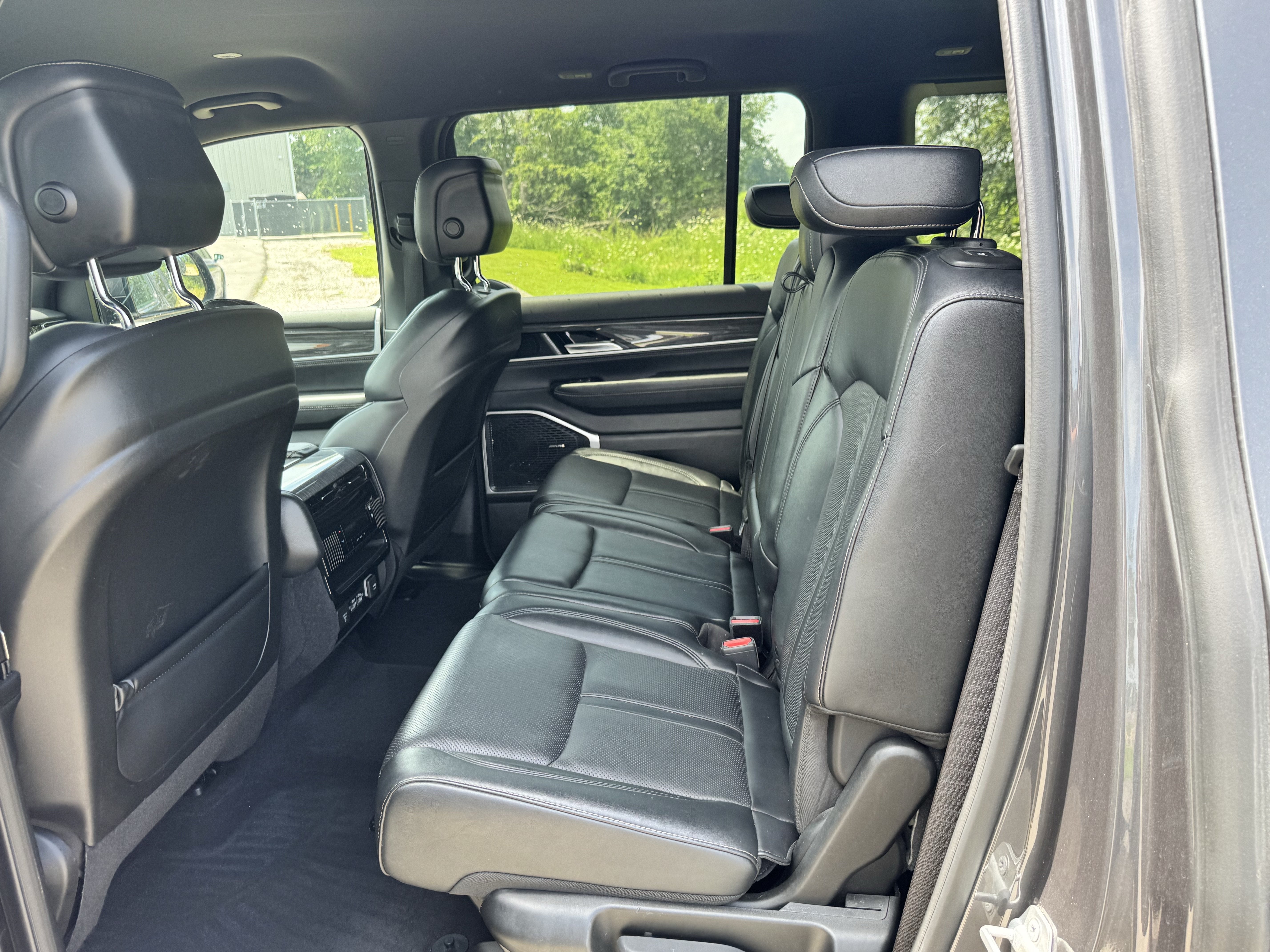 2022 Jeep Wagoneer Series II