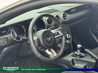 2015 Ford Mustang V6