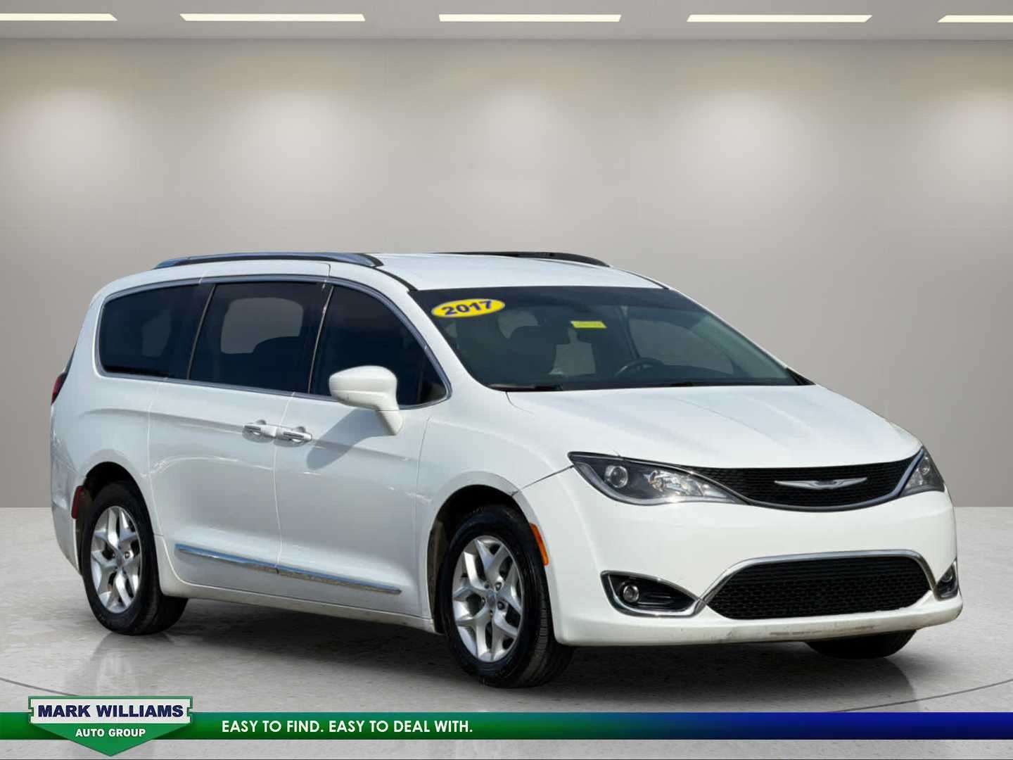 2017 Chrysler Pacifica Touring-L Plus