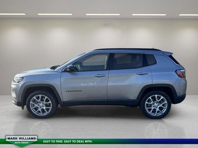 2023 Jeep Compass Latitude Lux