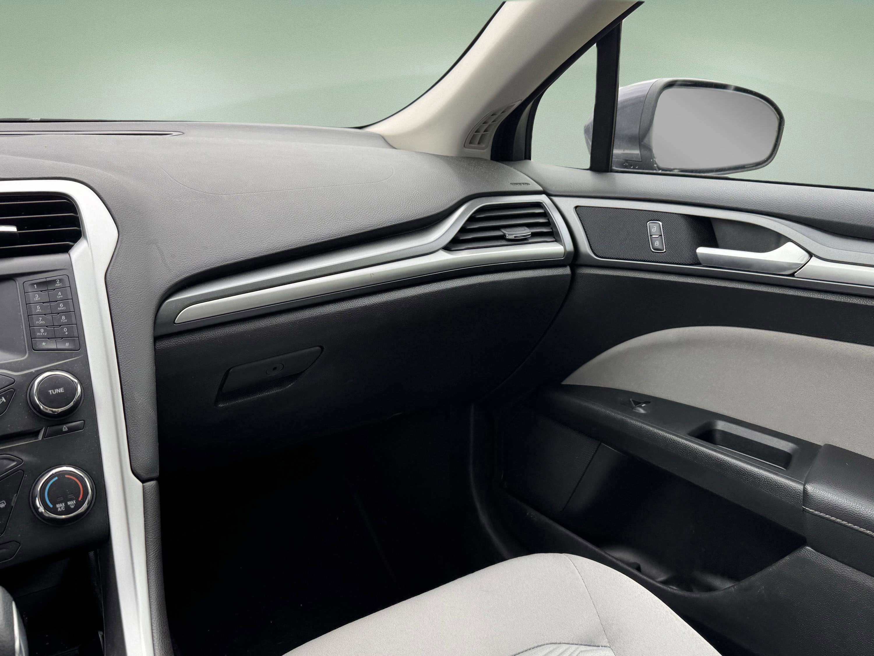2016 Ford Fusion S