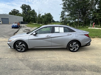 2025 Hyundai Elantra SEL Convenience