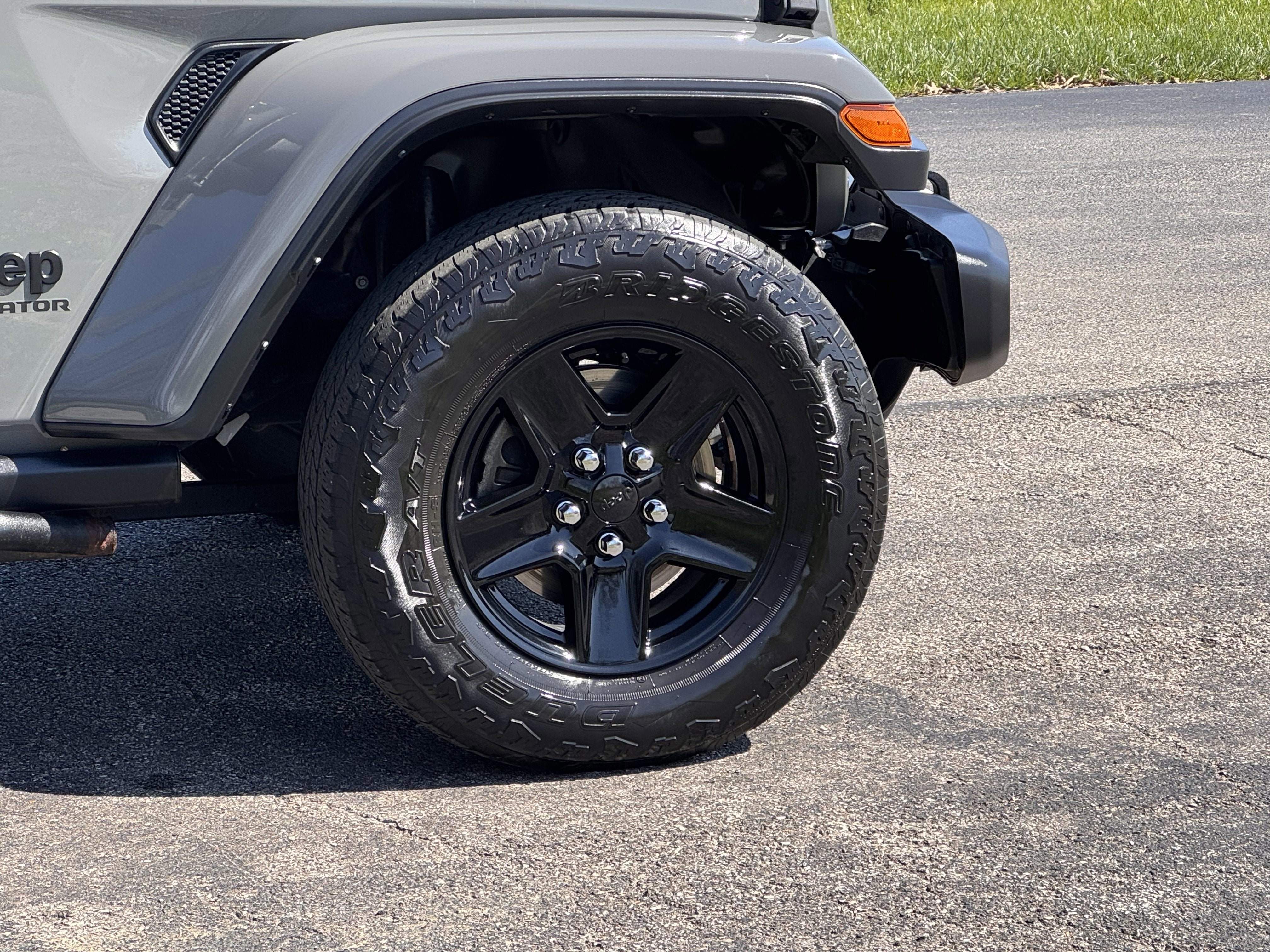 2022 Jeep Gladiator Sport