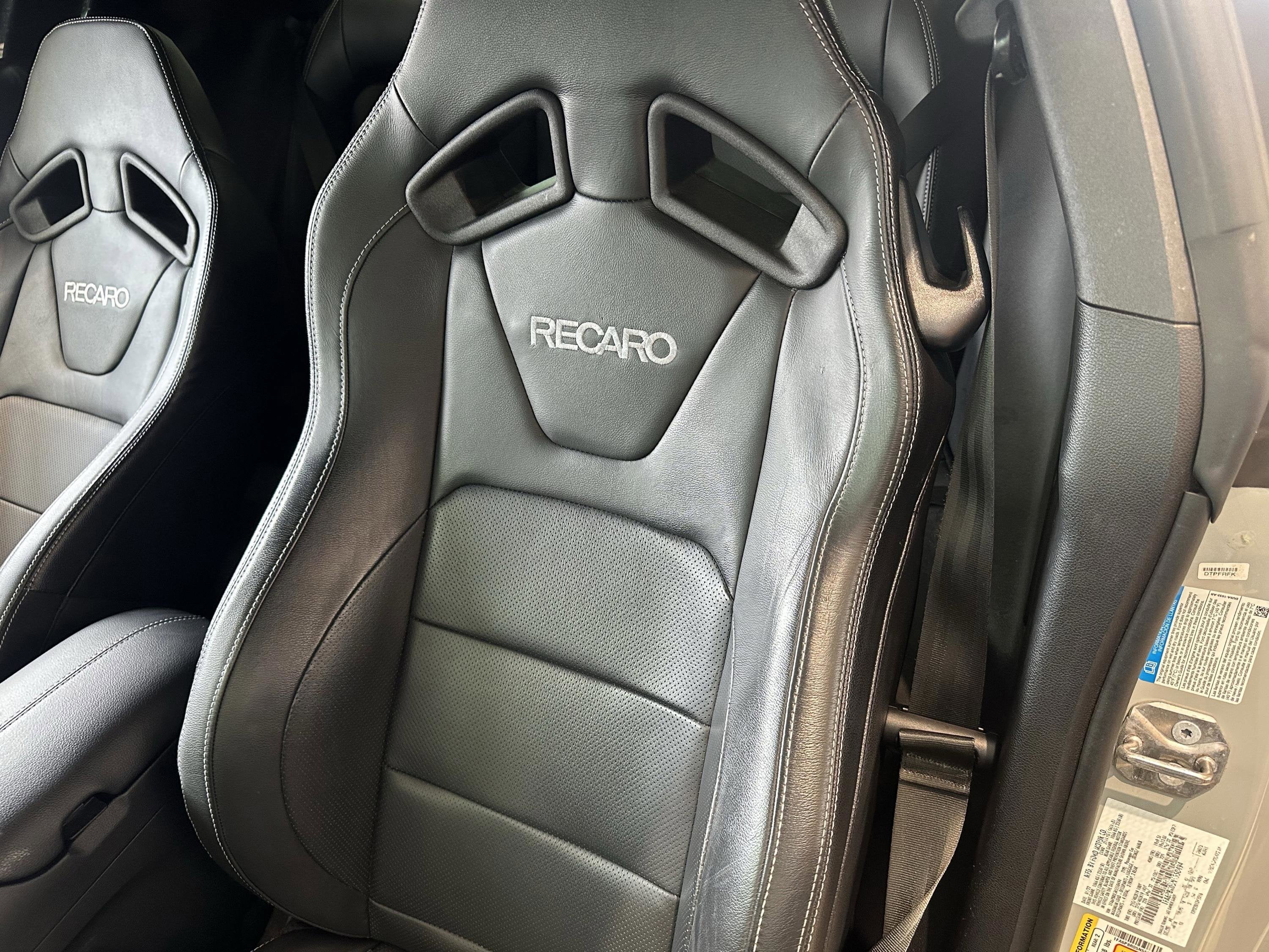 2022 Ford Mustang Mach 1