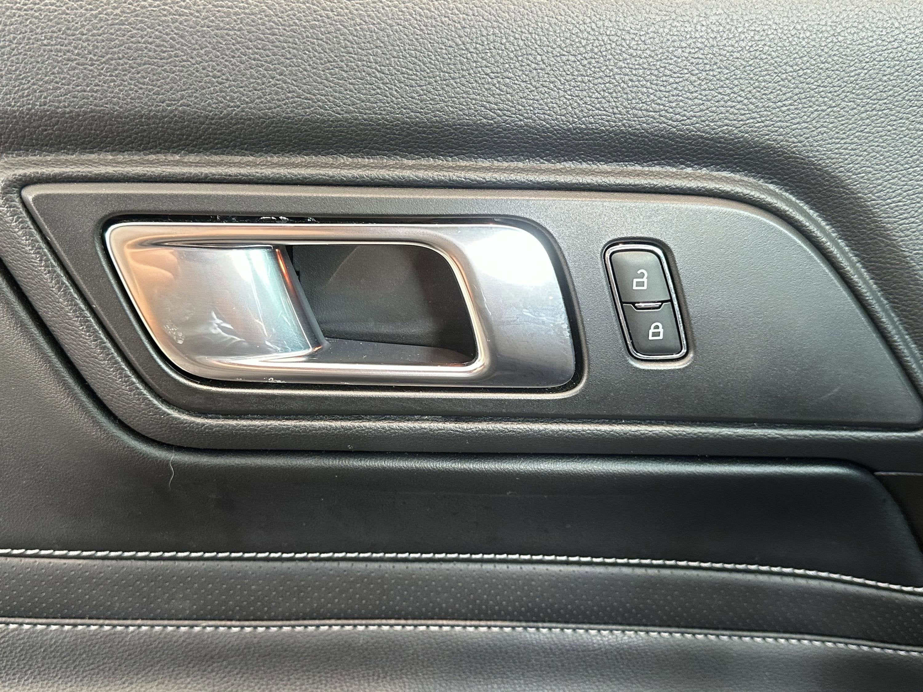 2022 Ford Mustang Mach 1