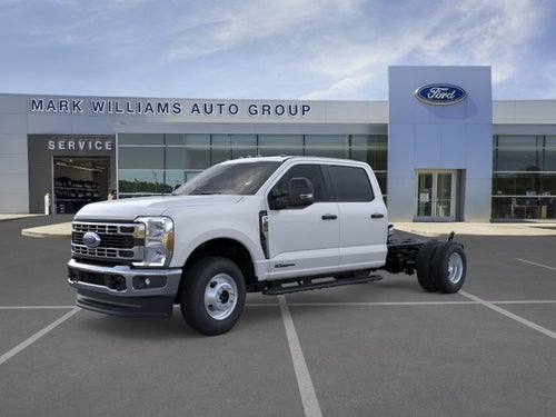 2026 Ford Super Duty F-350 DRW Chassis Cab XL