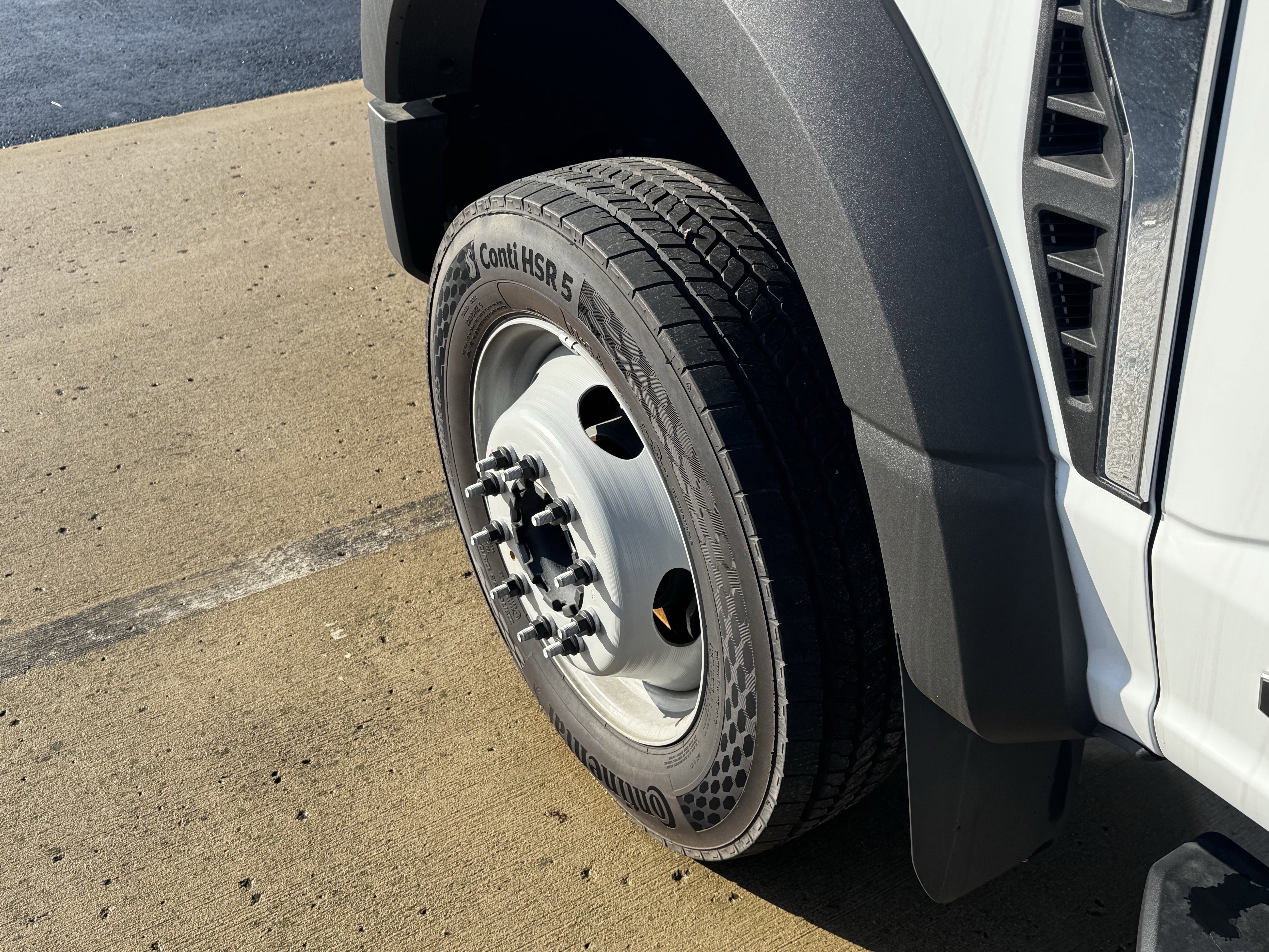 2025 Ford F-550SD XL DRW