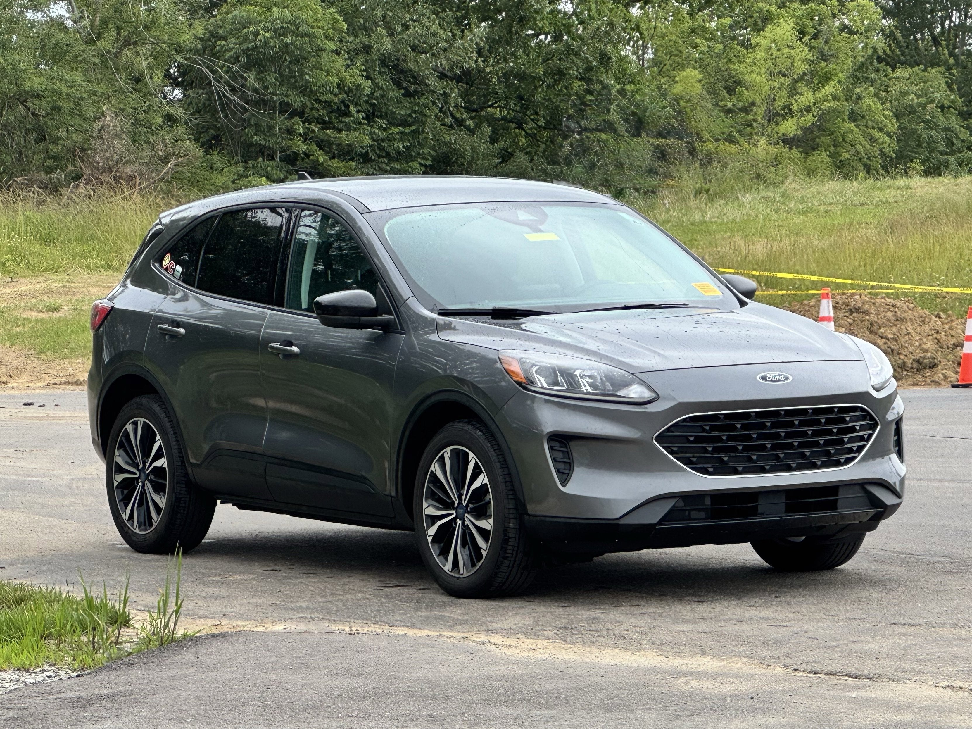 2022 Ford Escape Hybrid SE