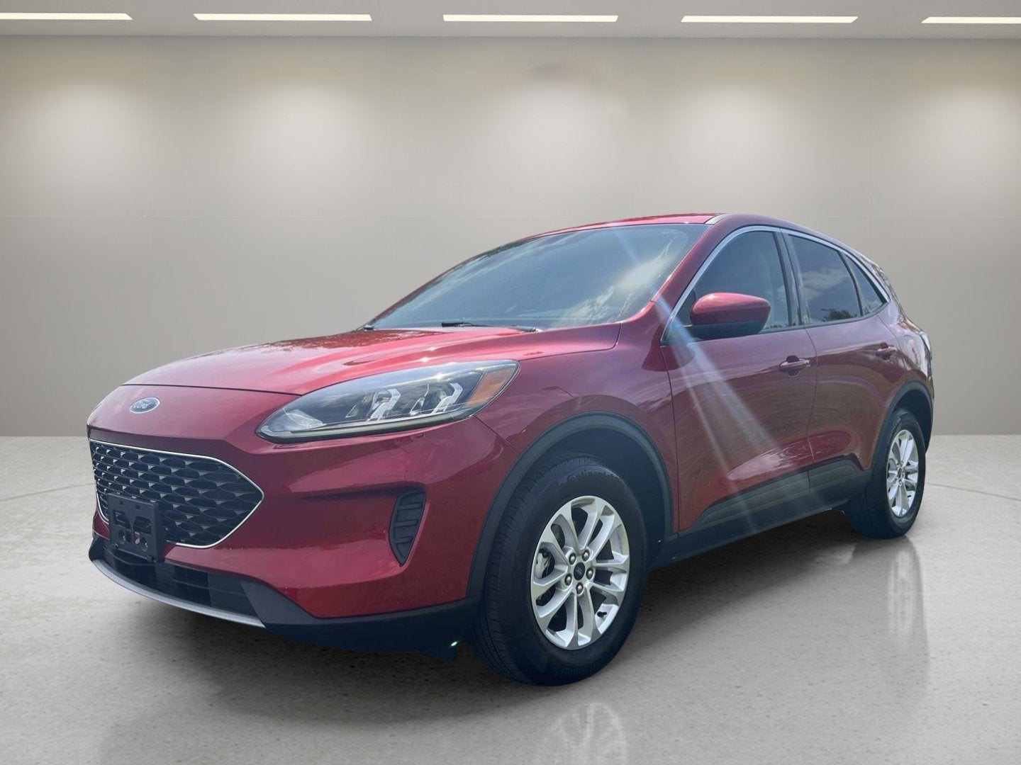Used 2020 Ford Escape SE with VIN 1FMCU9G62LUA27032 for sale in Mount Orab, OH