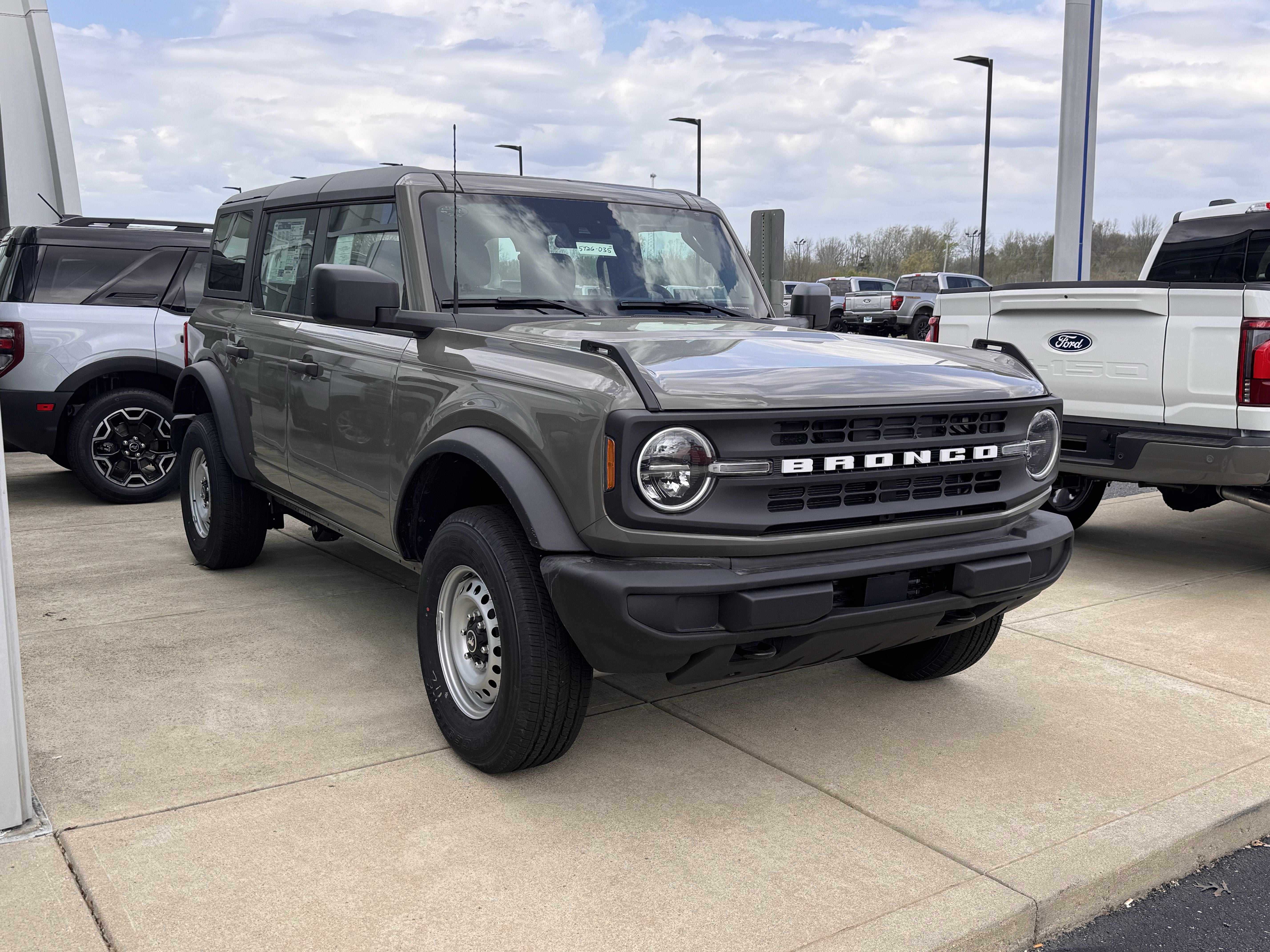 2026 Ford Bronco Base