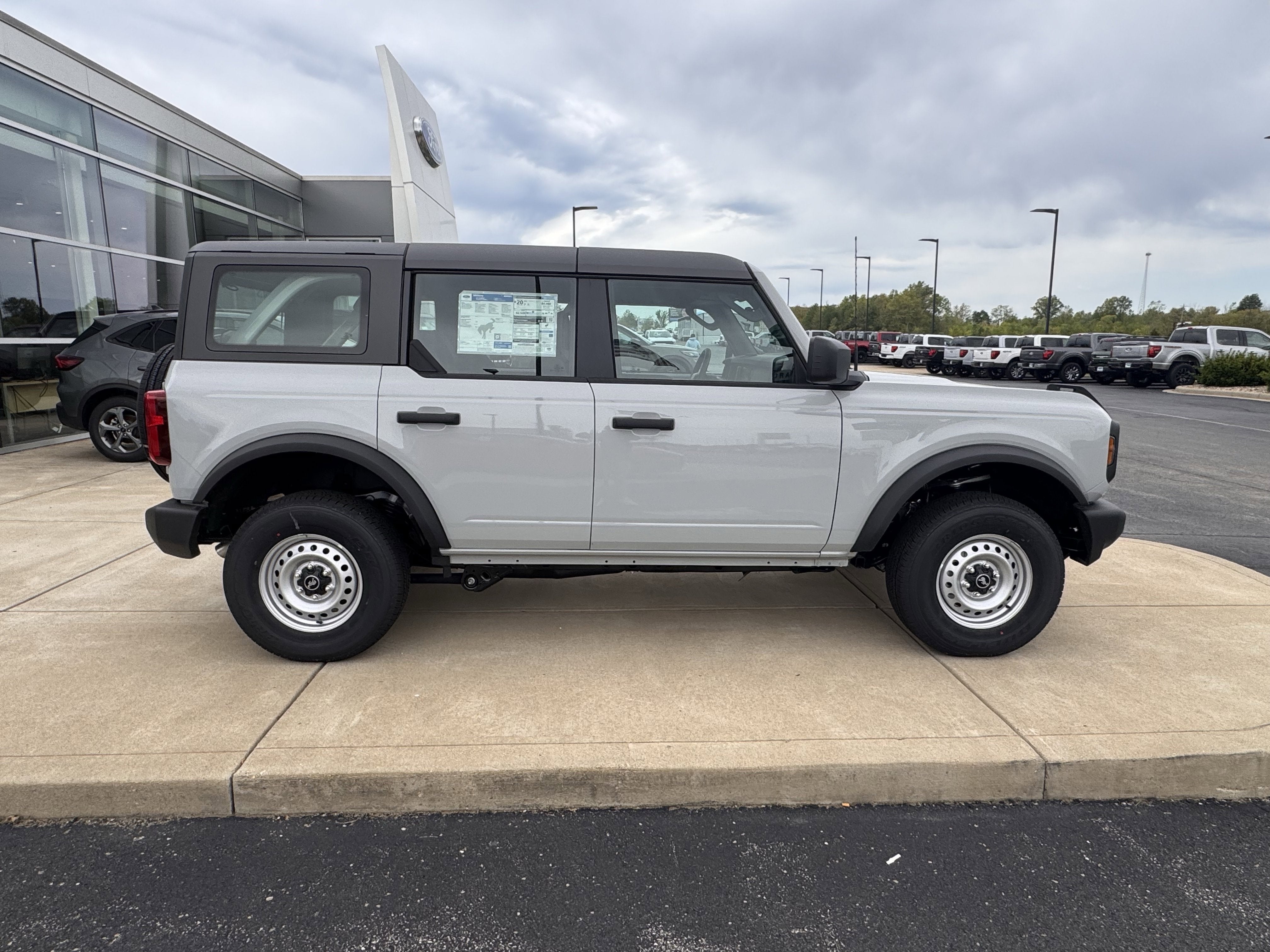 2026 Ford Bronco Base