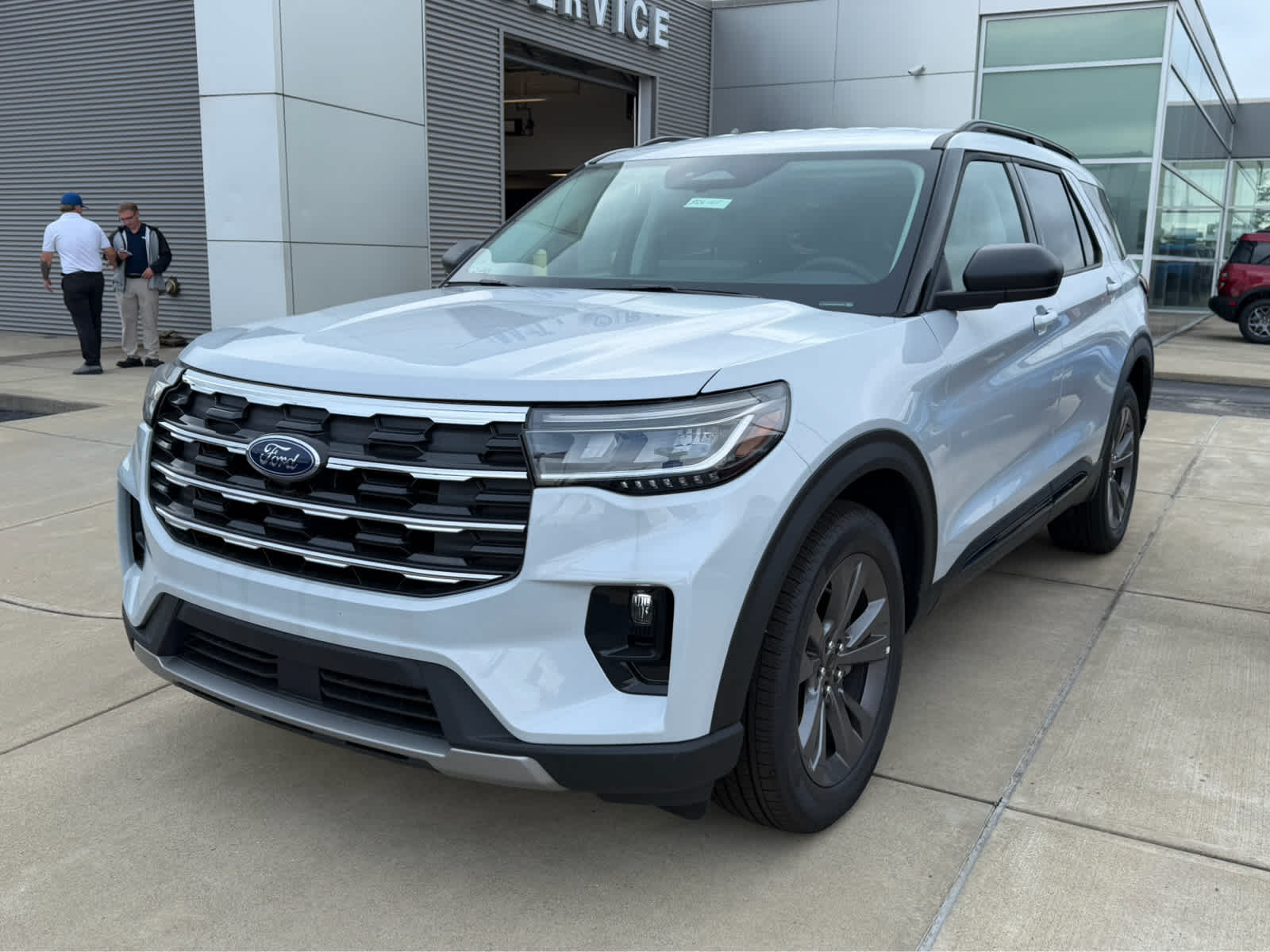 2026 Ford Explorer Active w/200A Pkg