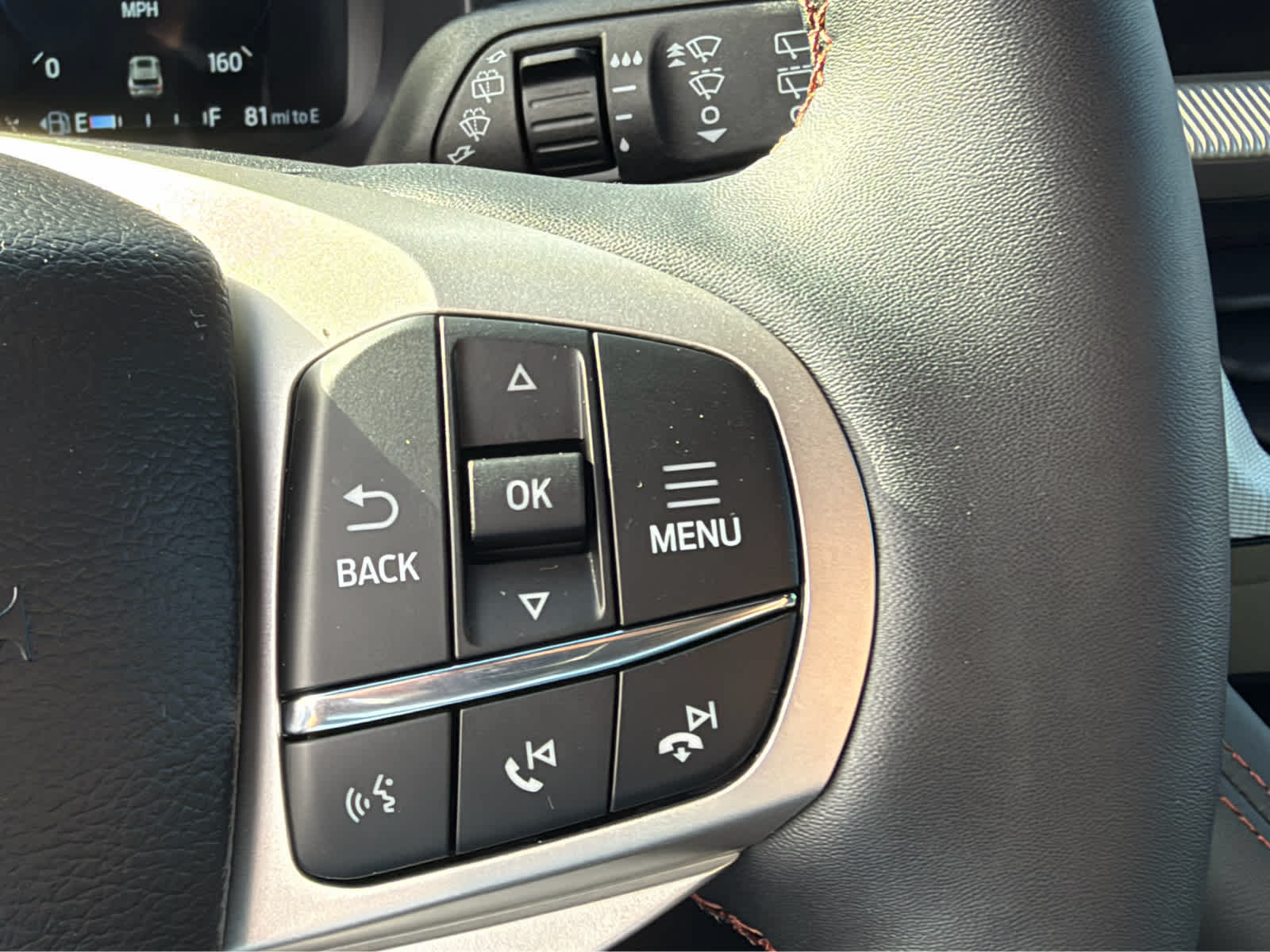 2027 Ford Explorer Active w/200A Pkg