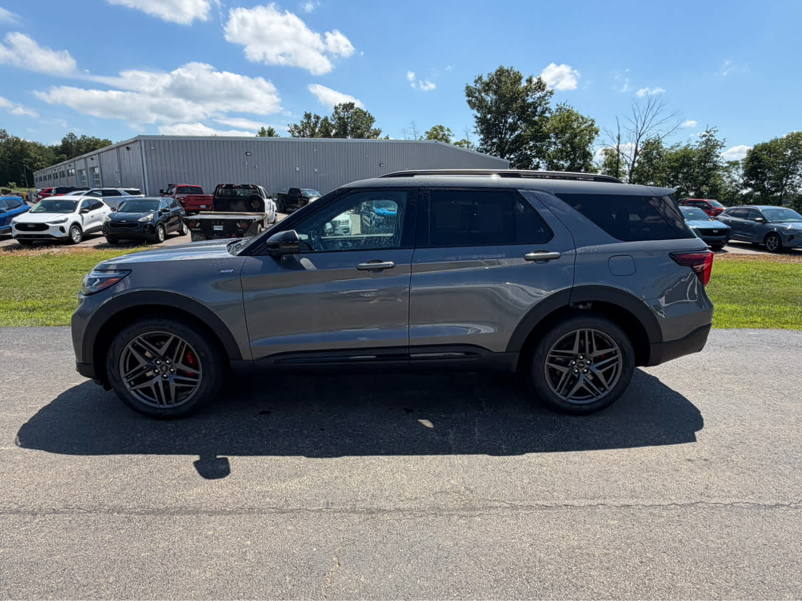 2026 Ford Explorer ST-Line