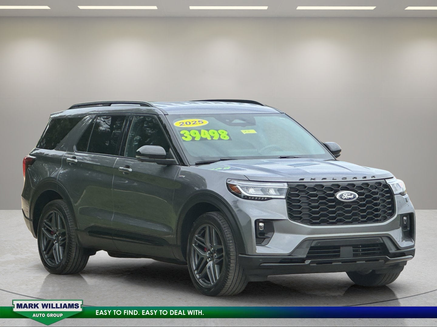 2025 Ford Explorer ST-Line
