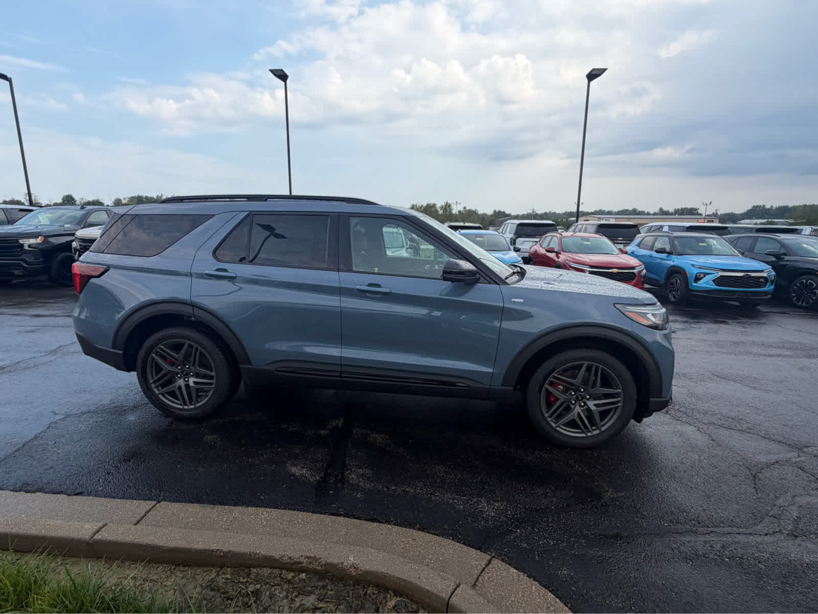 2026 Ford Explorer ST-Line