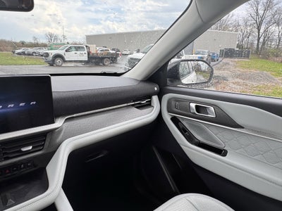 2025 Ford Explorer Platinum