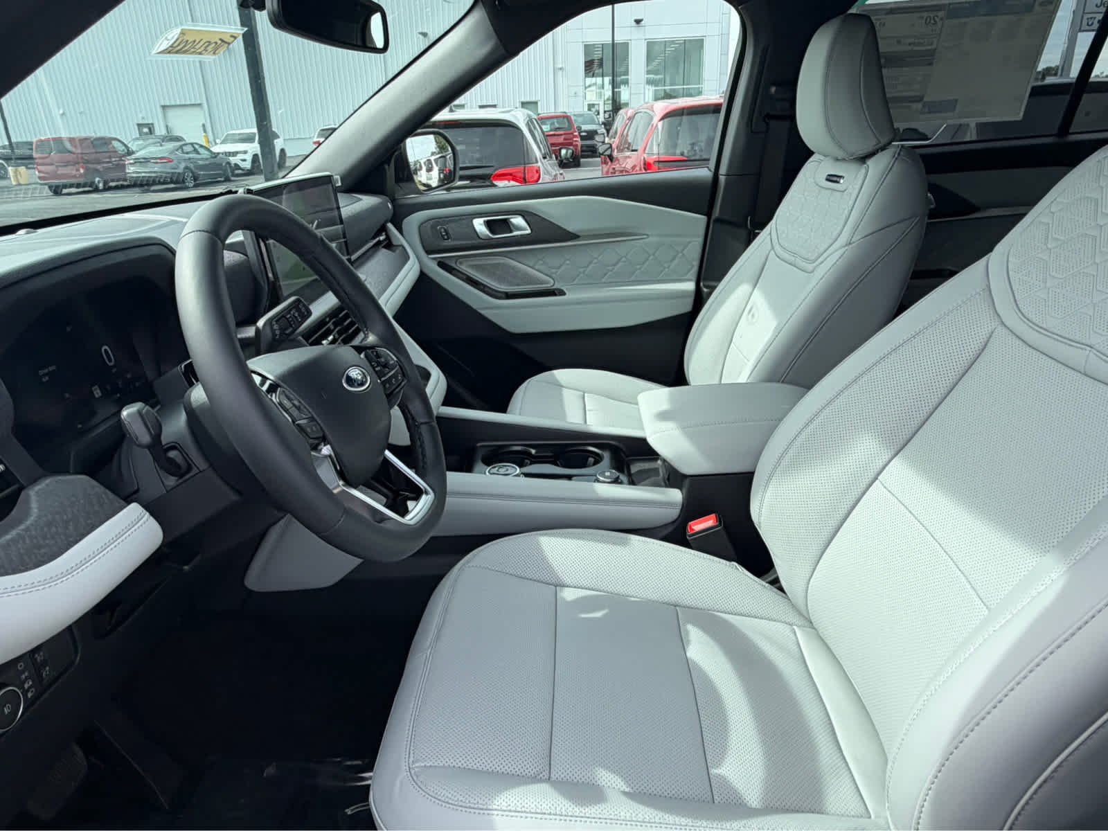 2027 Ford Explorer Platinum