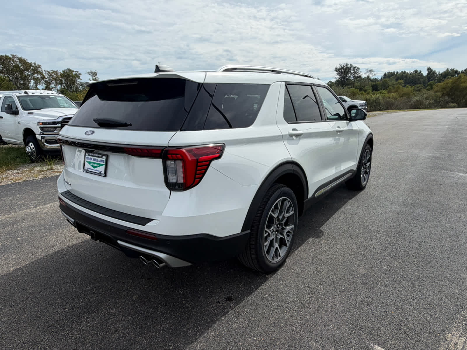 2027 Ford Explorer Platinum