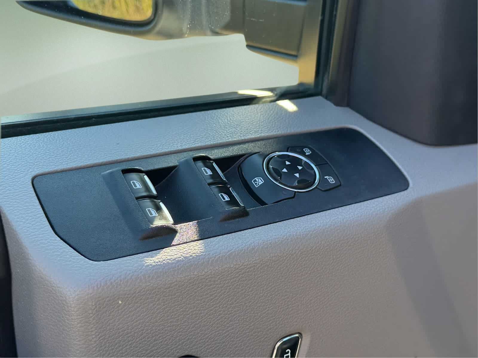 2021 Ford Super Duty F-350 SRW Pickup XL