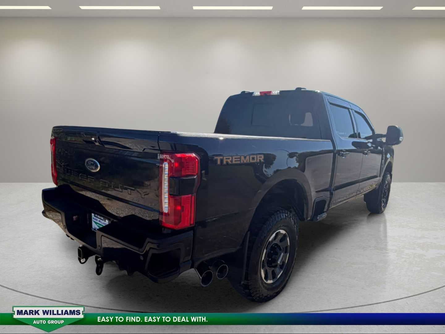 2023 Ford Super Duty F-250 Pickup LARIAT