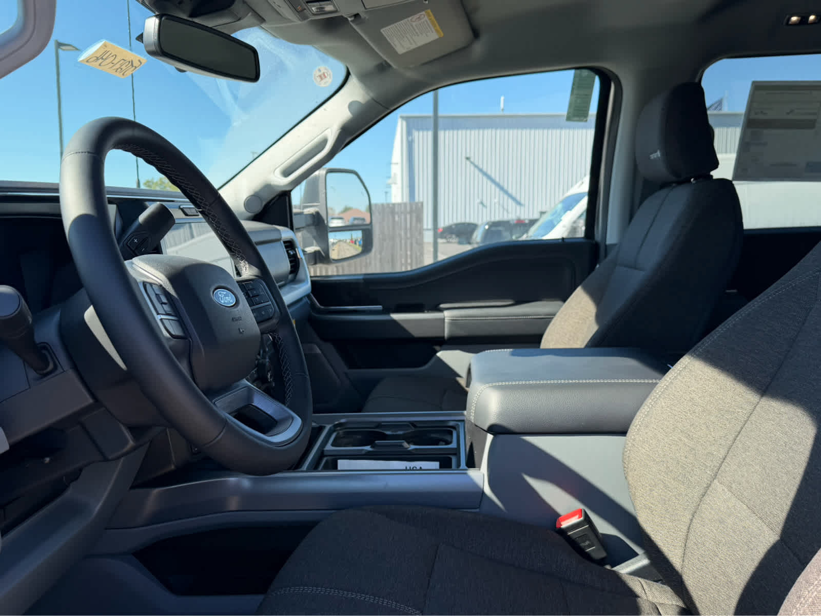 2027 Ford Super Duty F-250 SRW XLT