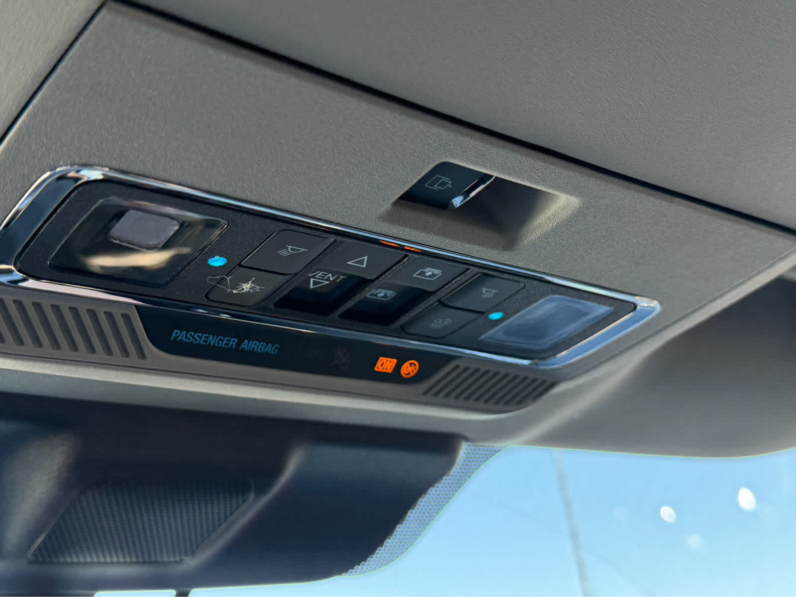 2027 Ford Super Duty F-350 DRW LARIAT