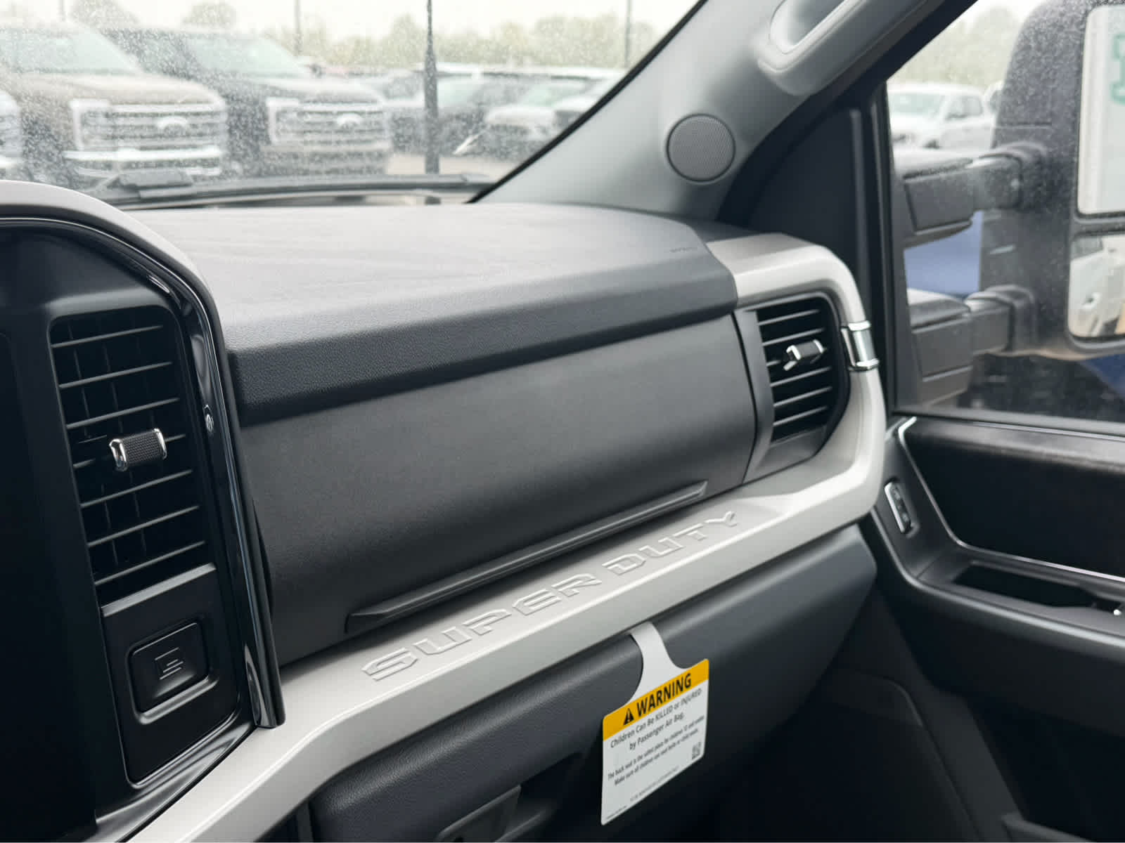 2026 Ford Super Duty F-350 DRW XLT