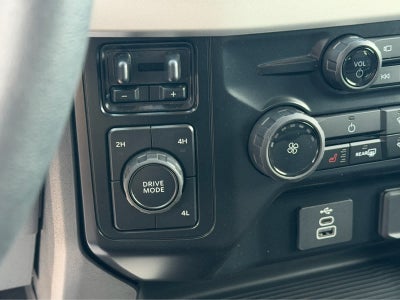 2026 Ford Super Duty F-350 DRW XLT