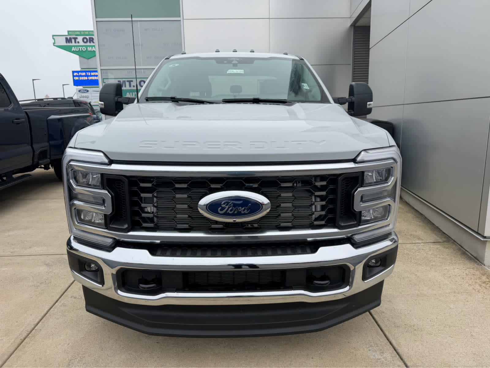 2026 Ford Super Duty F-350 DRW XLT