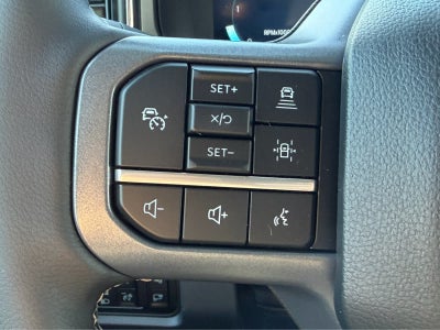 2027 Ford Super Duty F-350 DRW LARIAT