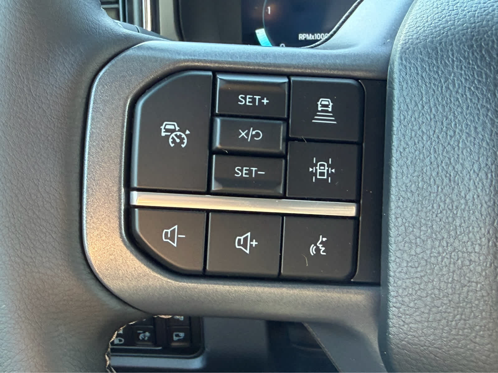 2027 Ford Super Duty F-350 DRW LARIAT