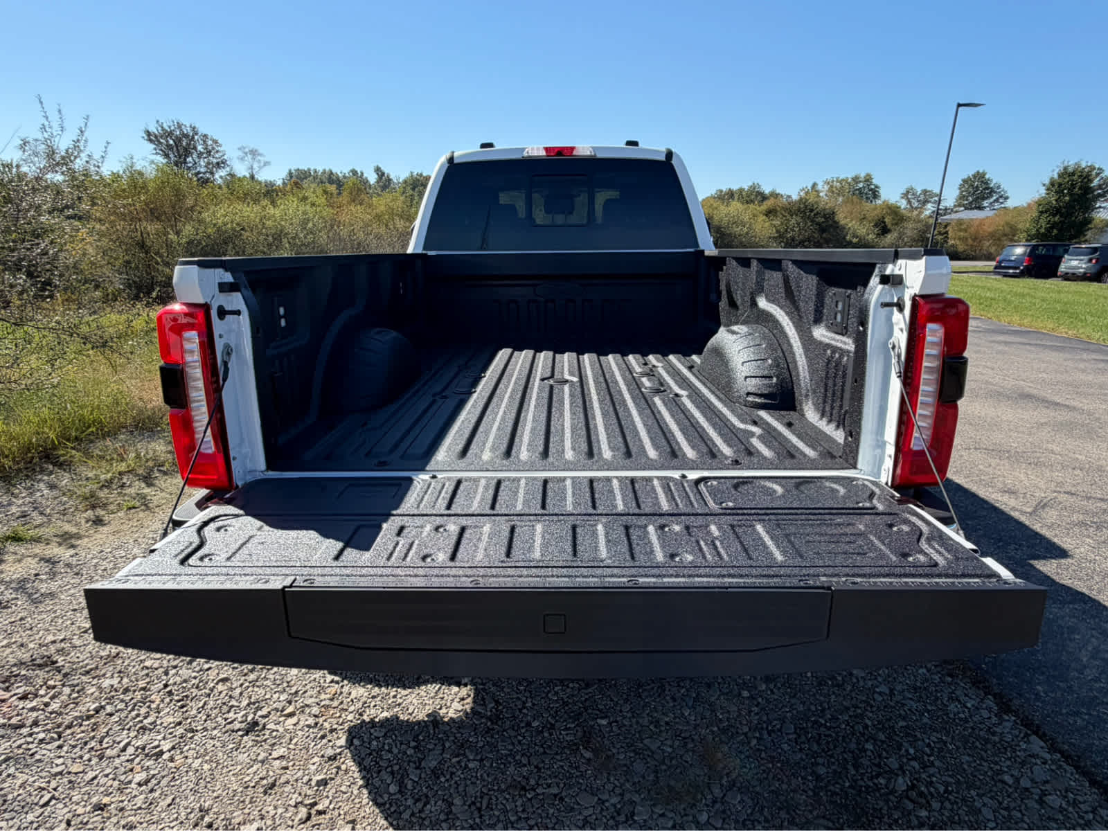 2027 Ford Super Duty F-350 DRW LARIAT