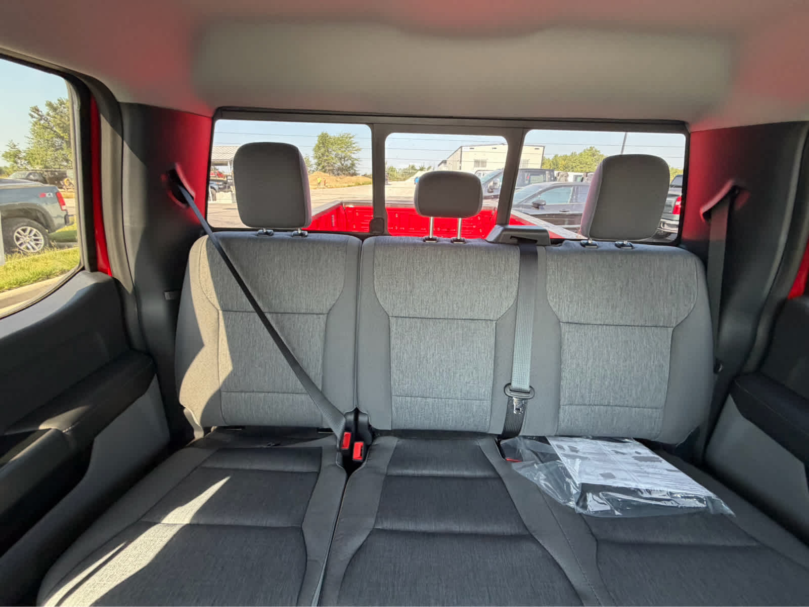 2027 Ford Super Duty F-350 DRW XL