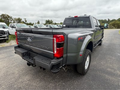 2027 Ford Super Duty F-350 DRW XL