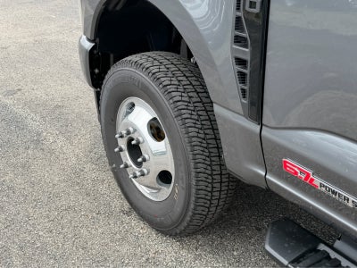 2027 Ford Super Duty F-350 DRW XL