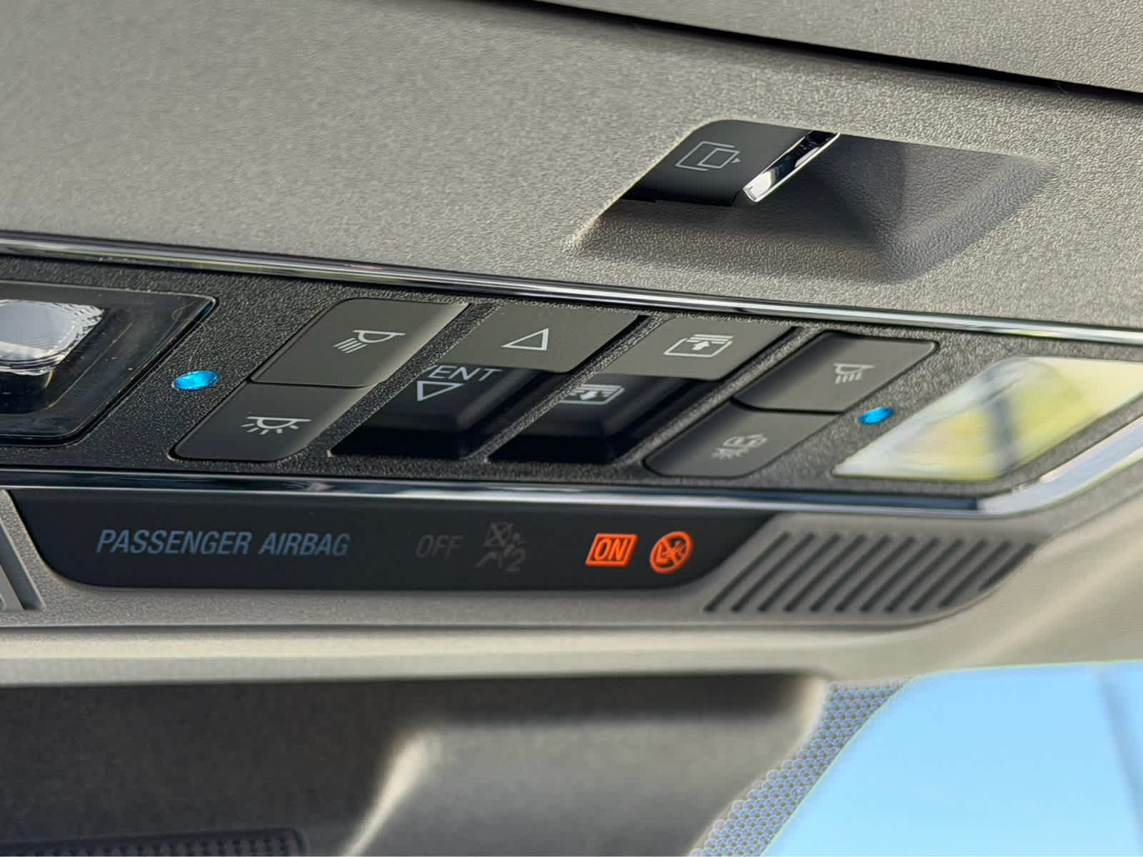 2027 Ford Super Duty F-350 DRW LARIAT
