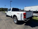2027 Ford Super Duty F-350 DRW LARIAT