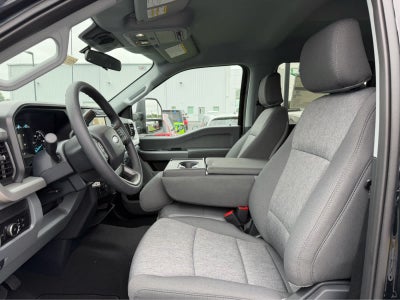 2027 Ford Super Duty F-350 DRW XL