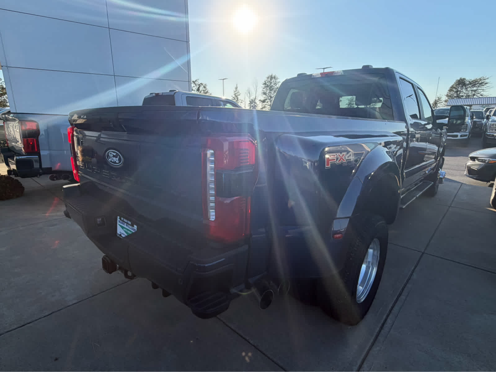 2027 Ford Super Duty F-350 DRW XL
