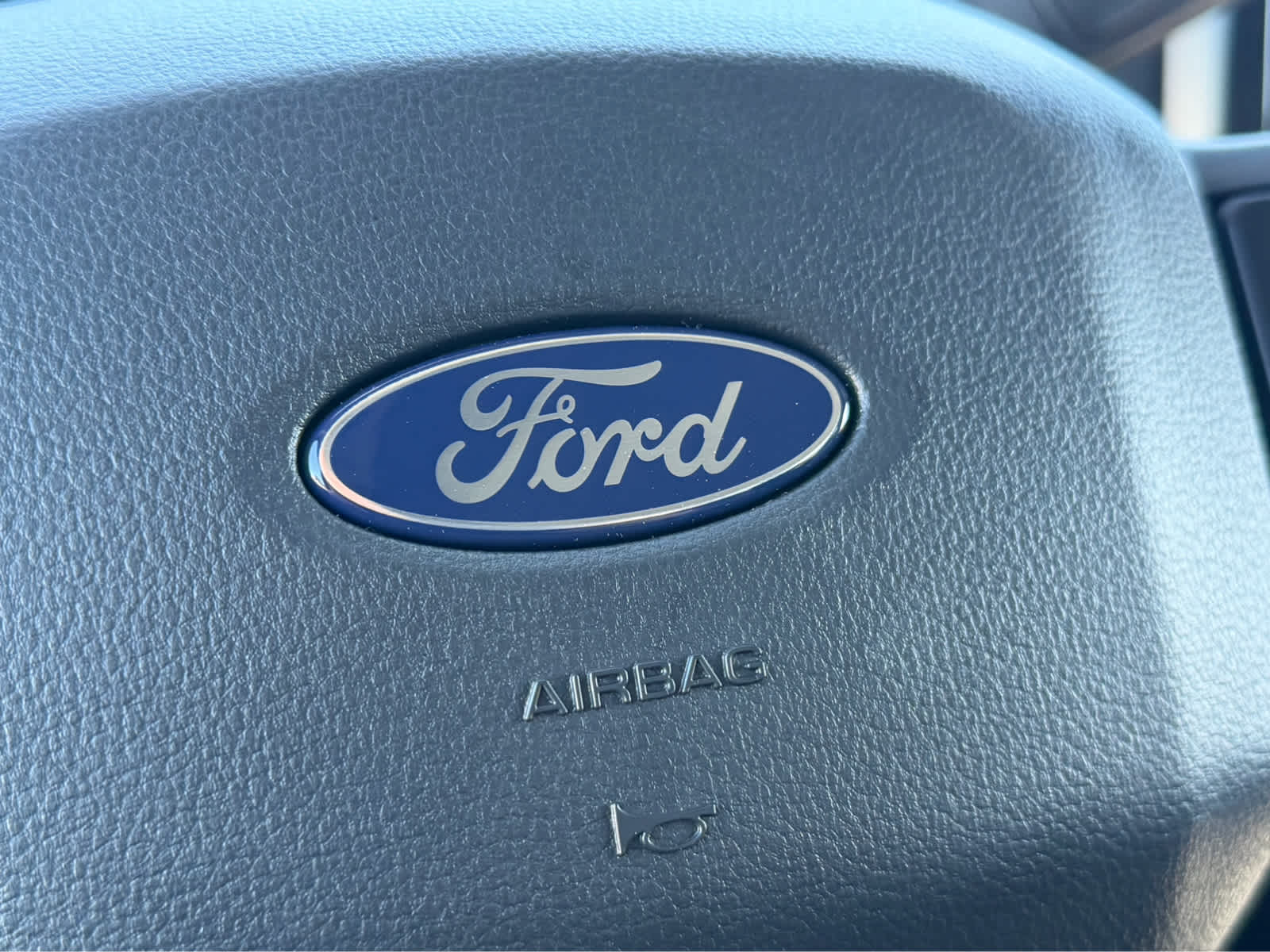 2027 Ford Super Duty F-350 DRW LARIAT