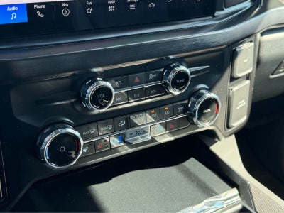 2027 Ford Super Duty F-350 DRW LARIAT