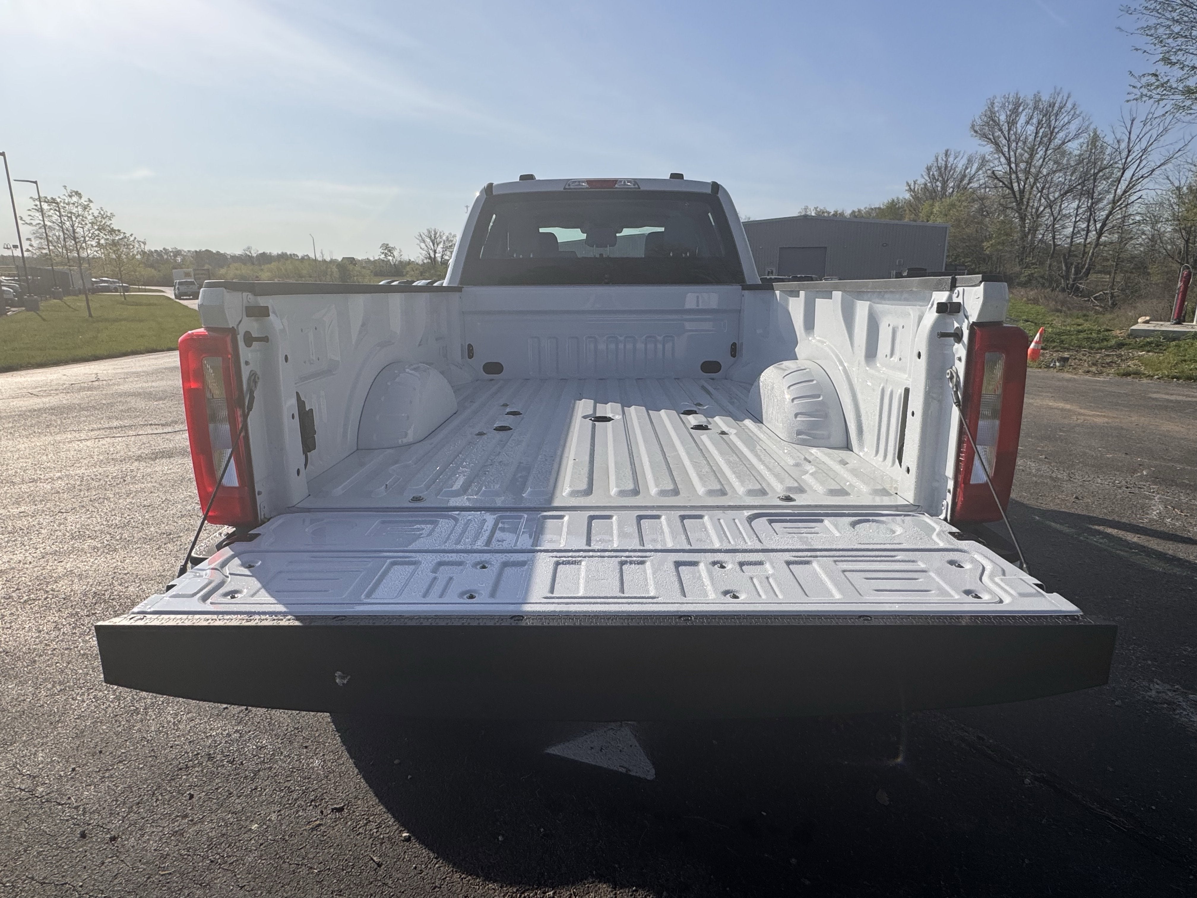 2026 Ford F-350SD DRW