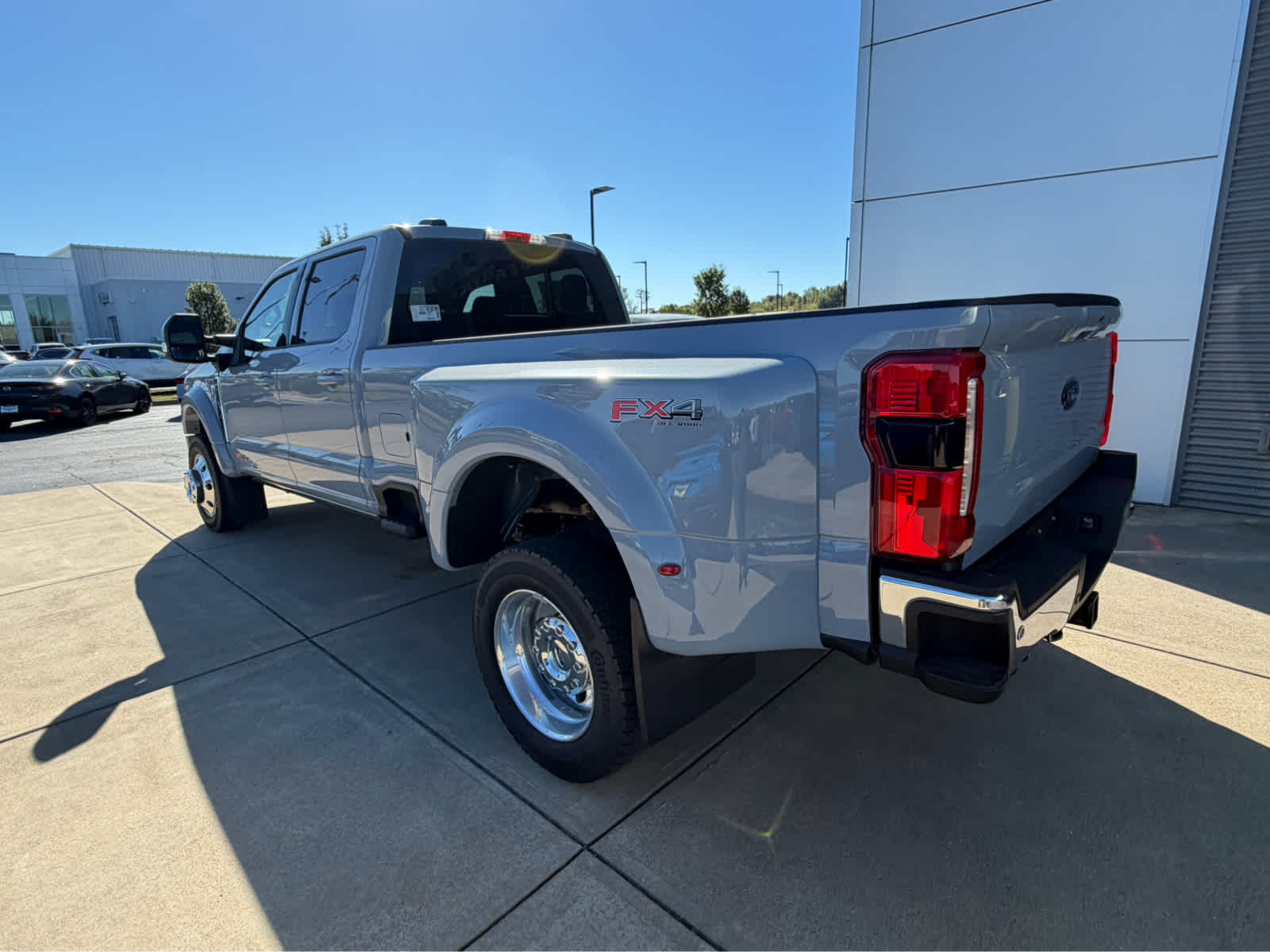 2026 Ford Super Duty F-450 DRW LARIAT