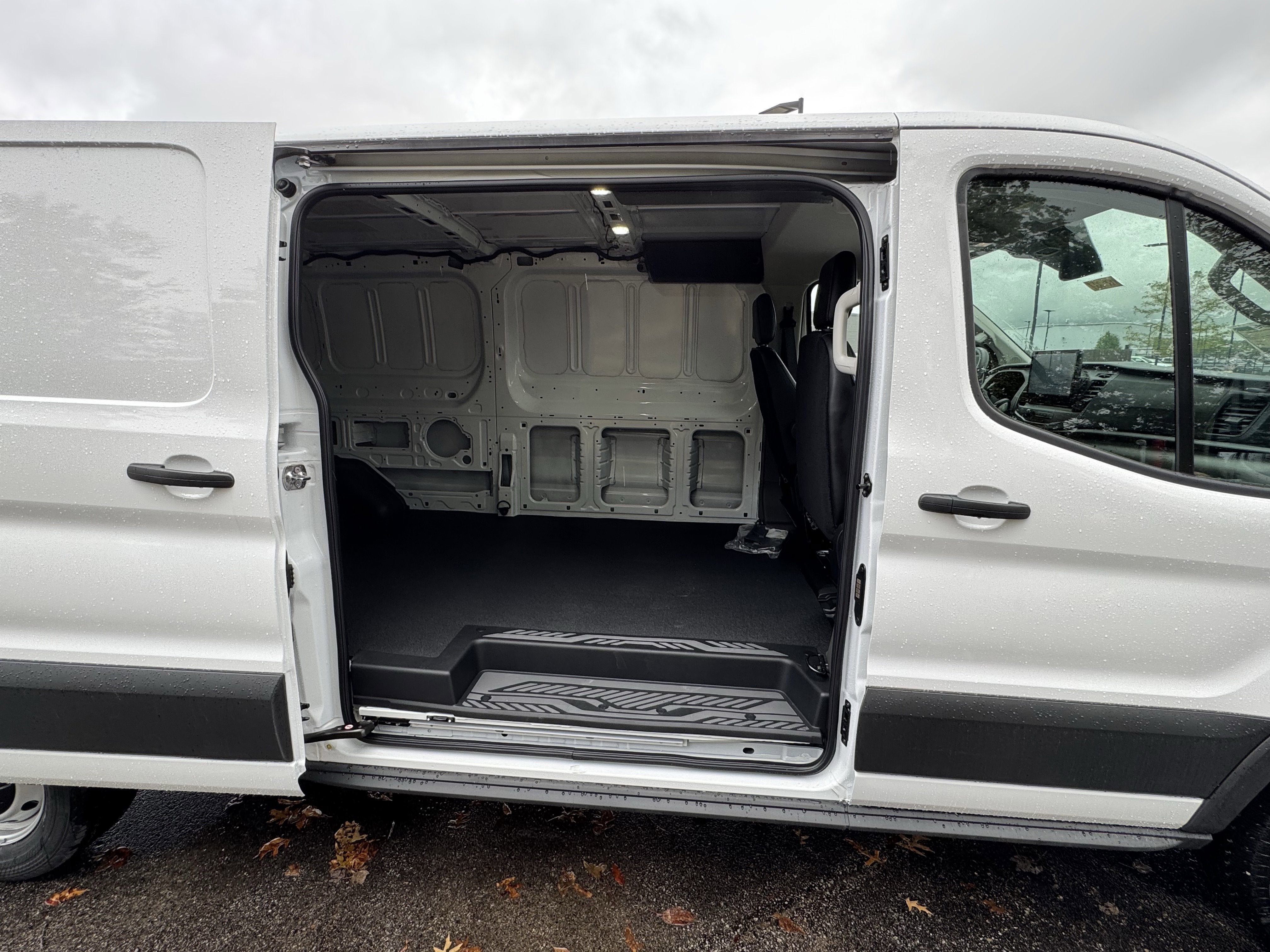 2025 Ford Transit-250 Base