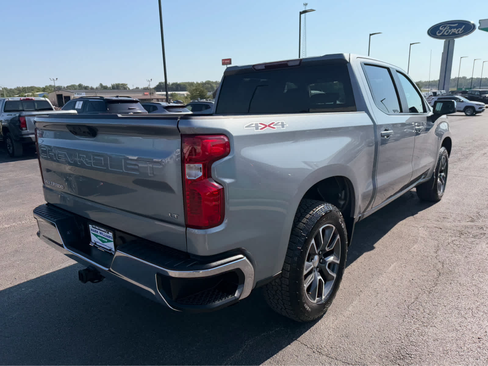 2024 Chevrolet Silverado 1500 LT