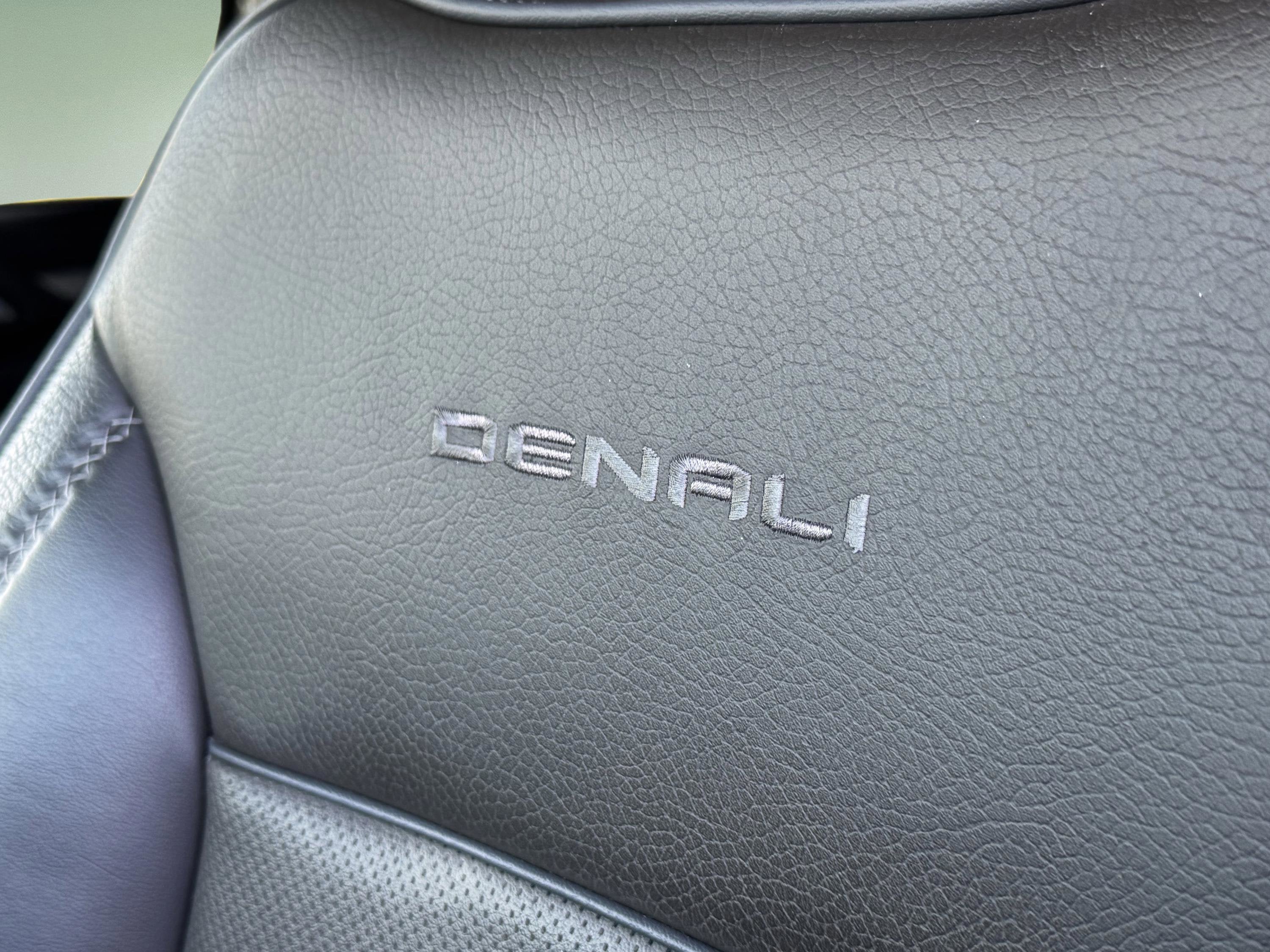 2022 GMC Yukon Denali