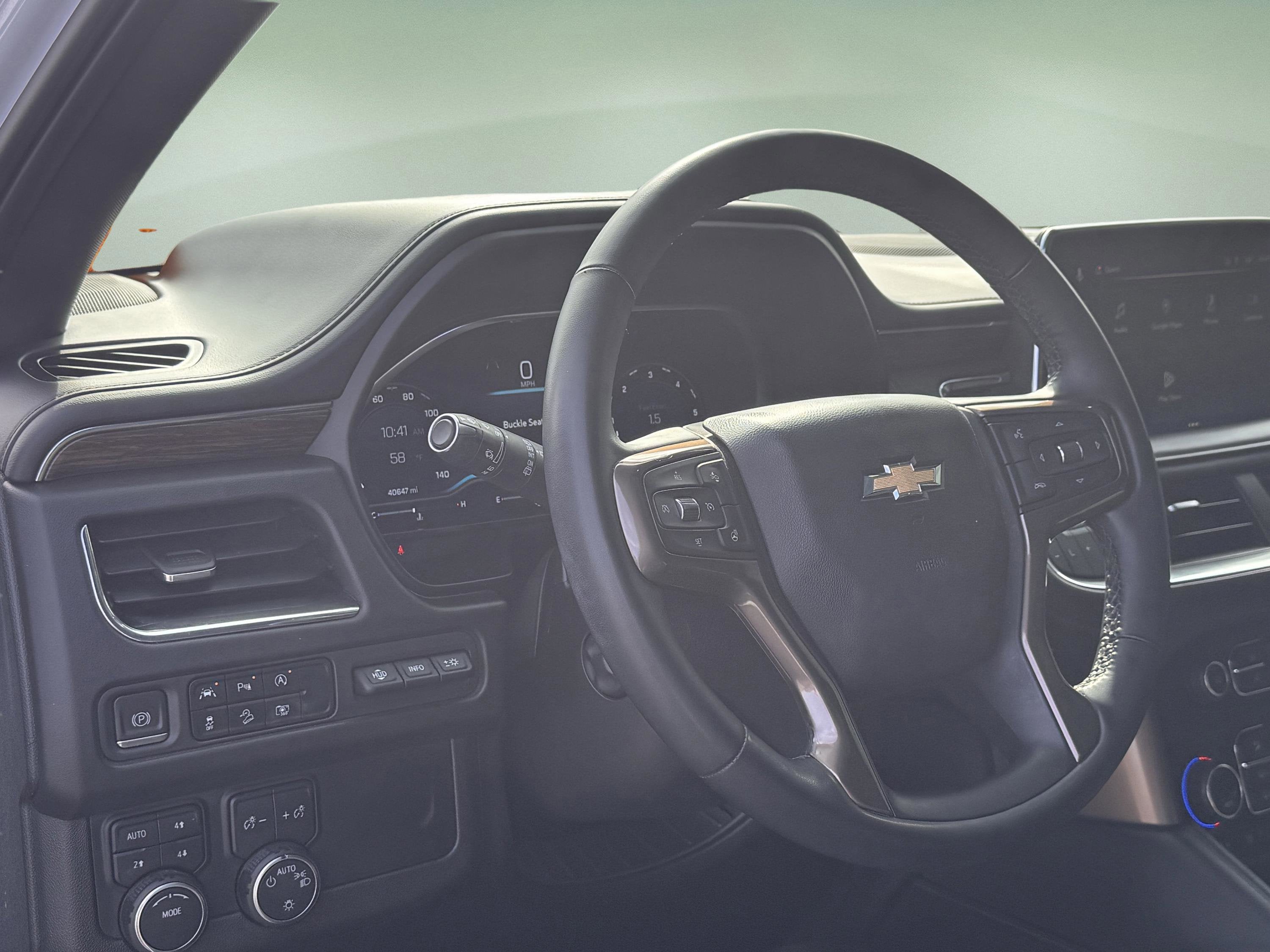 2023 Chevrolet Suburban High Country